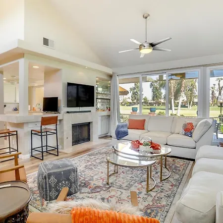 Palm Desert Condo With Golf Course And Pool Access!